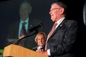 Milwaukee-Public-Library-Foundation-Ben-Franklin-Awards-Bud-Selig
