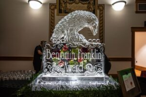 Milwaukee-Public-Library-Foundation-Ben-Franklin-Awards-Ice-Sculpture