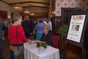 Milwaukee-Public-Library-Foundation-Holman-Literary-Luncheon-Author-Signing