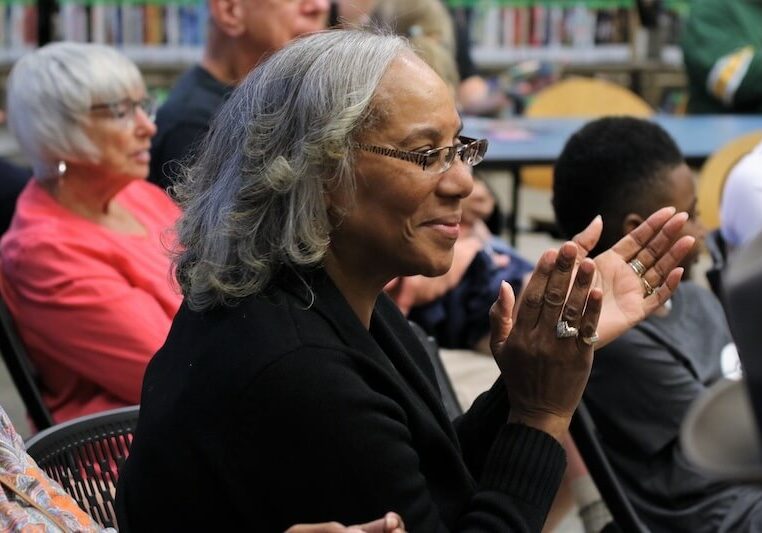 Milwaukee-Public-Library-Foundation-Woman-Clapping